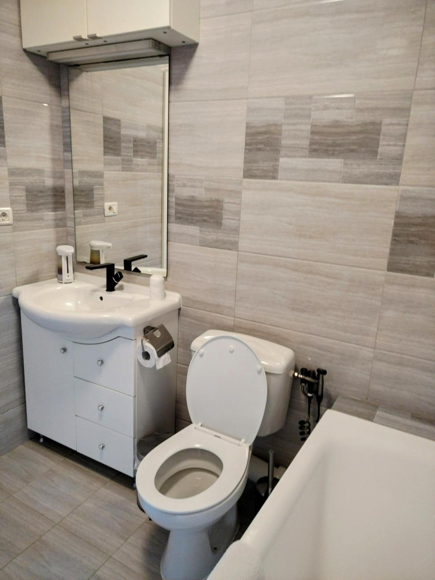 Exclusive Living Apartment Bukares Bagian luar foto